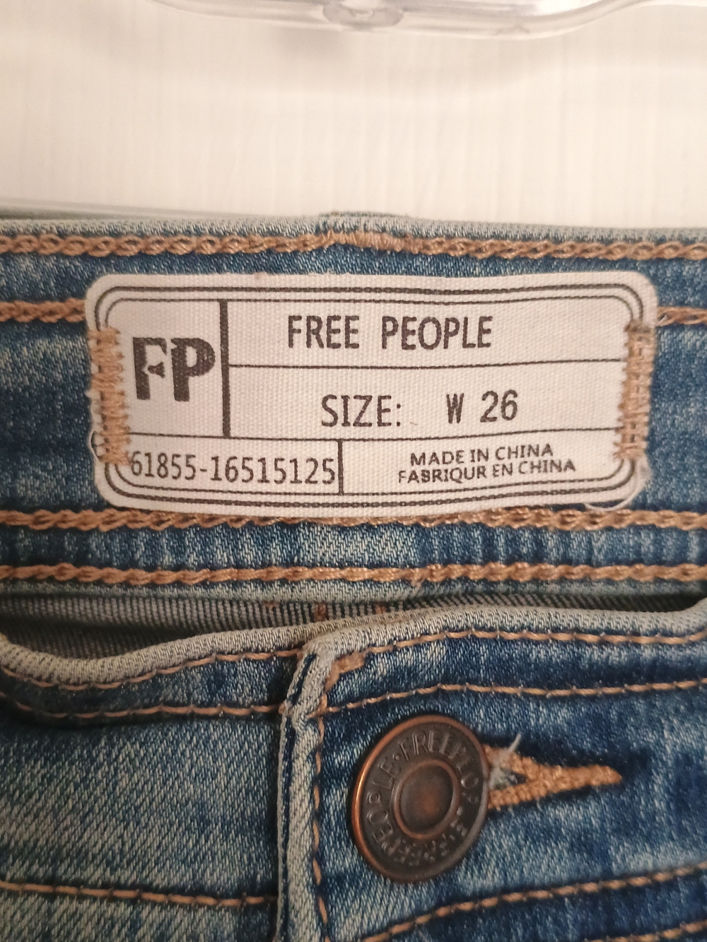 EUC Free People Mid-Wash High Rise Blue Skinny Jeans Size 26 - Picture 3 of 4